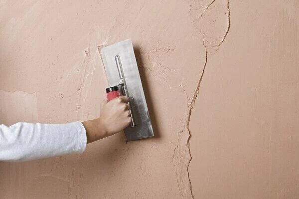 Plastering Contractors in Dubai